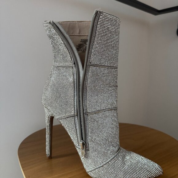 Steve Madden Winona Rhinestone Mid-Calf Booties size 7.5 fits like 7 - Picture 6 of 6